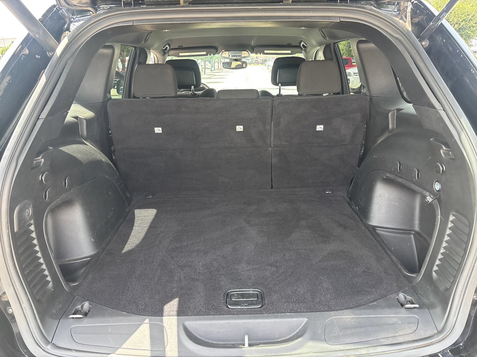 Used 2021 Jeep Grand Cherokee Freedom Edition RWD image 14