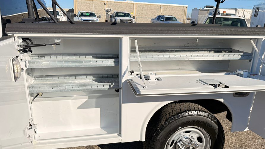 Used 2017 Ford F350 XL AWD/4WD image 10