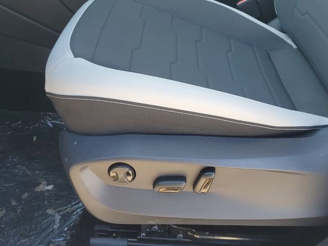 New 2026 Volkswagen Taos SE AWD/4WD image 13