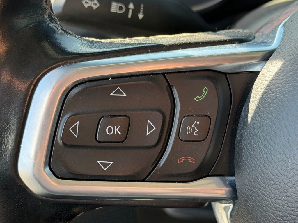 Used 2020 Jeep Gladiator Overland AWD/4WD image 13