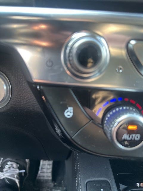 Used 2022 Kia Telluride SX w/ SX Prestige Package image 13