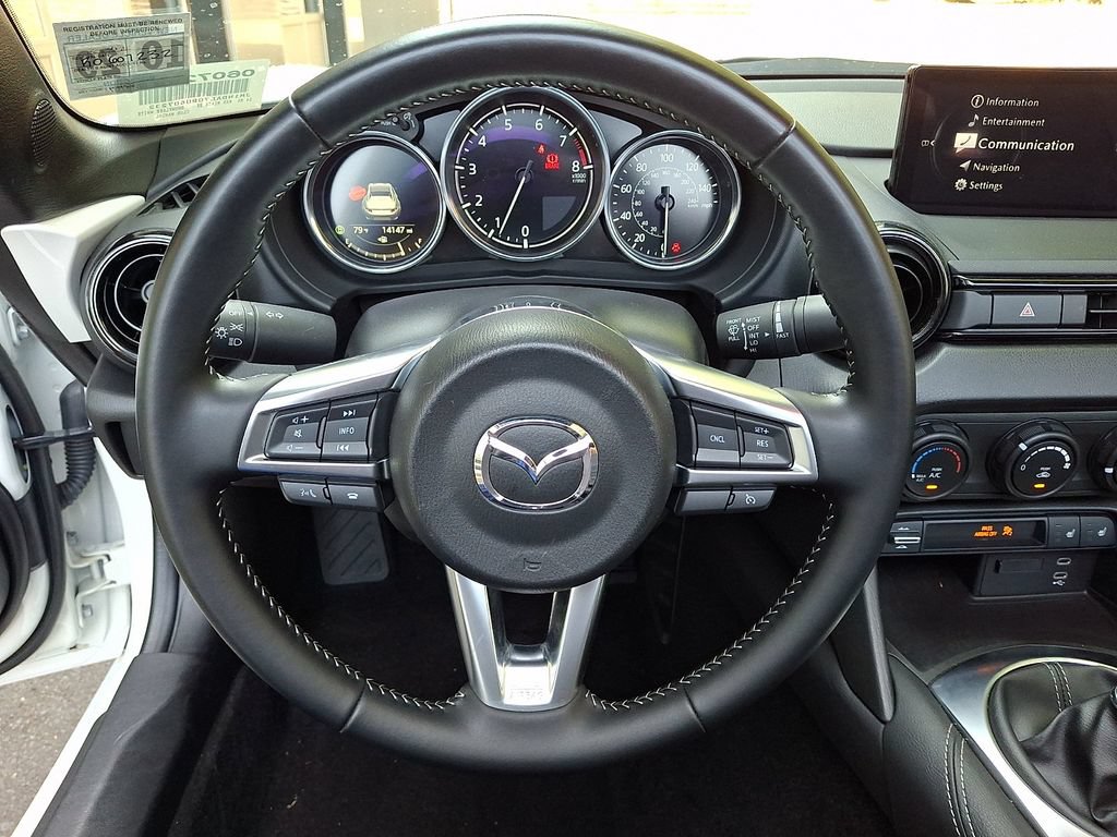 Used 2024 MAZDA MX-5 Miata RF Club RWD image 17