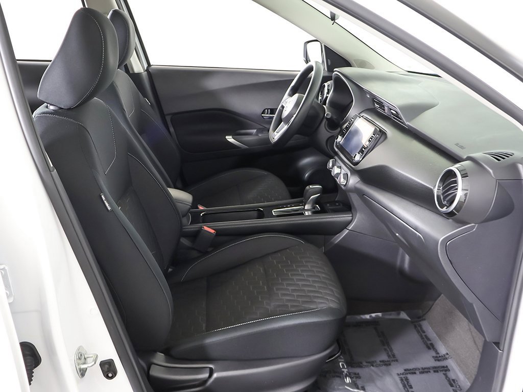 Used 2023 Nissan Kicks SV image 29