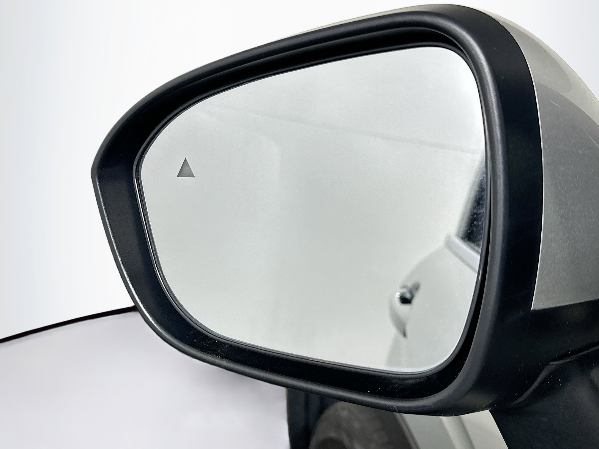 Used 2024 Mitsubishi Outlander SE image 16