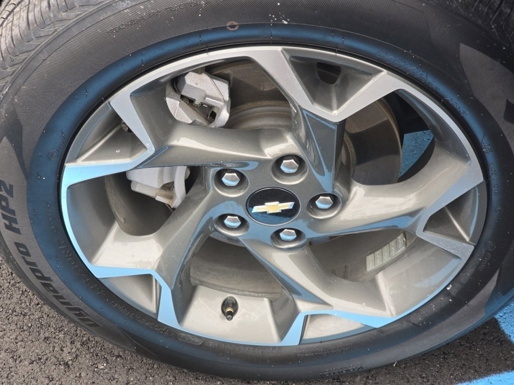 Certified 2025 Chevrolet Trax LT w/ Driver Confidence Package image 31