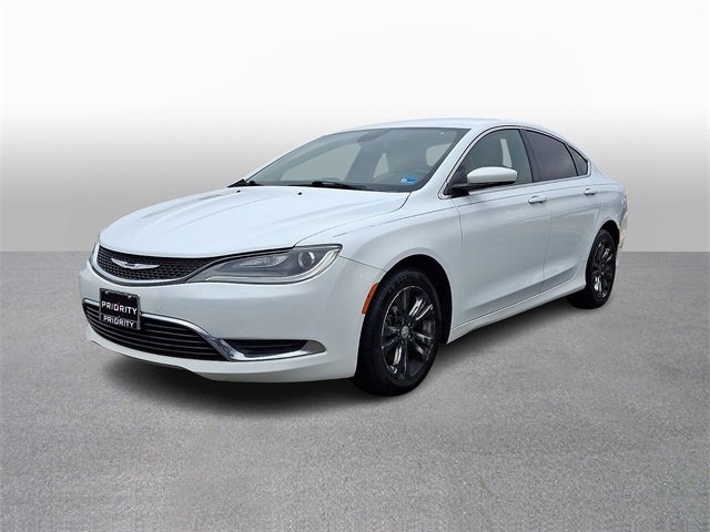 Used 2015 Chrysler 200 Limited w/ Convenience Group