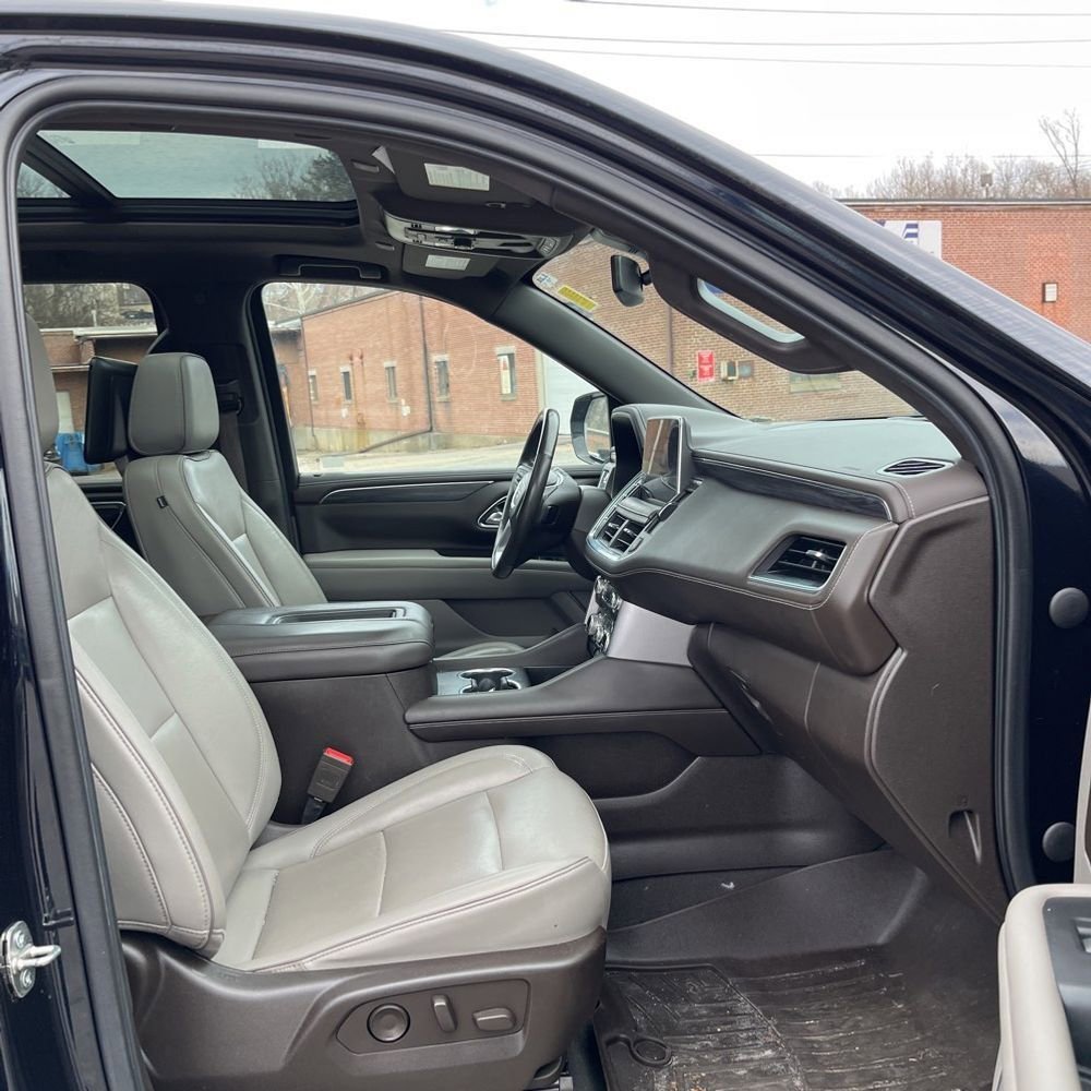 Used 2021 GMC Yukon XL SLT w/ SLT Premium Package AWD/4WD image 8
