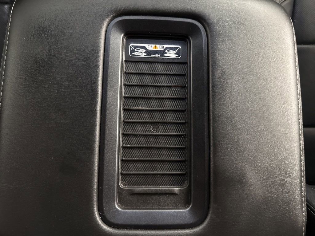 Used 2016 GMC Yukon SLT w/ HD Trailering Package image 27