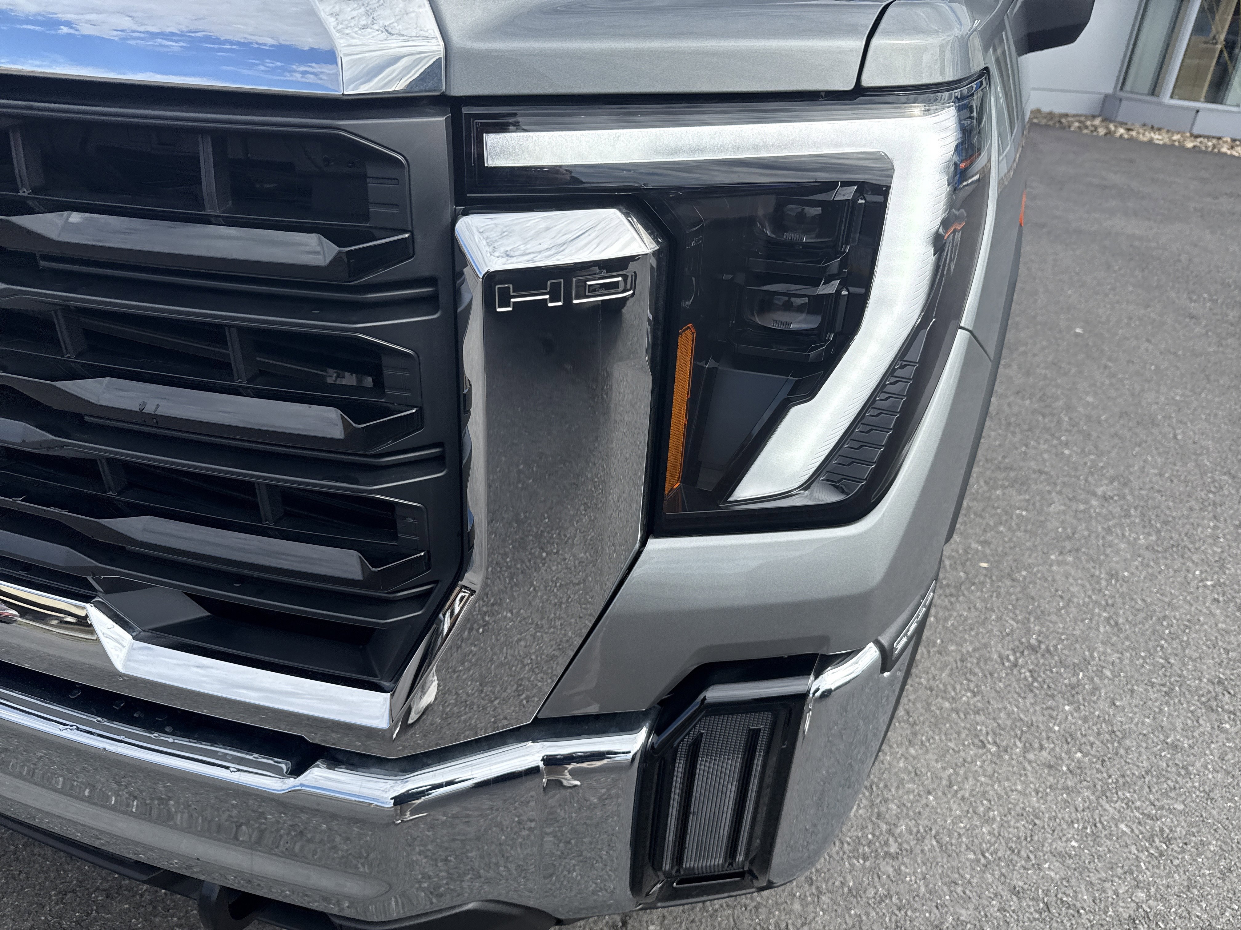 New 2026 GMC Sierra 2500 Pro w/ Convenience Package image 8