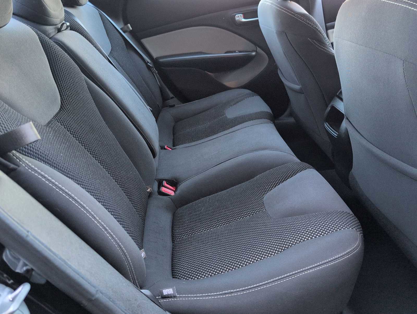 Used 2015 Dodge Dart SXT image 19