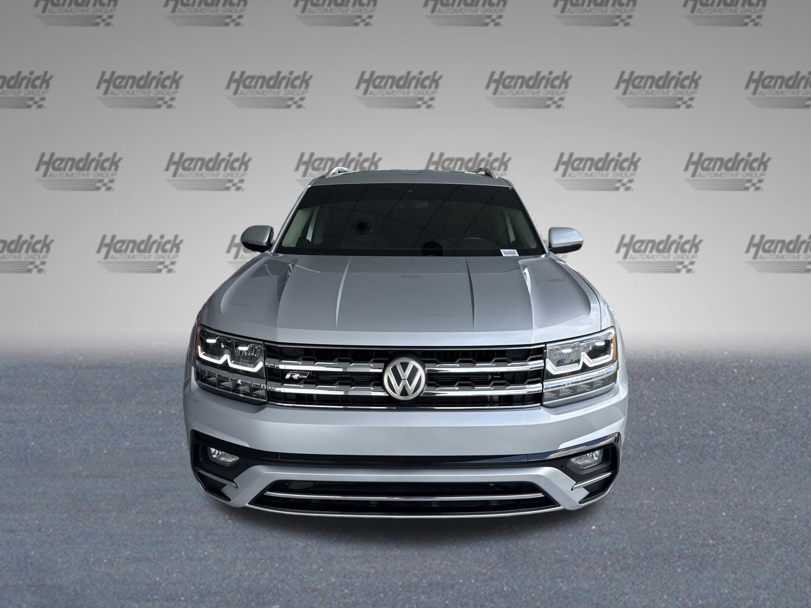 Used 2018 Volkswagen Atlas SE w/ R-Line Package FWD image 3
