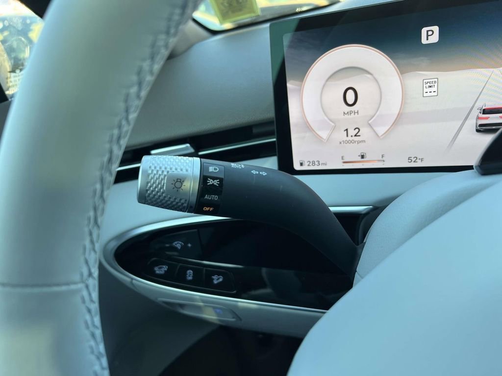 Certified 2026 Genesis GV70 2.5T Advanced image 24