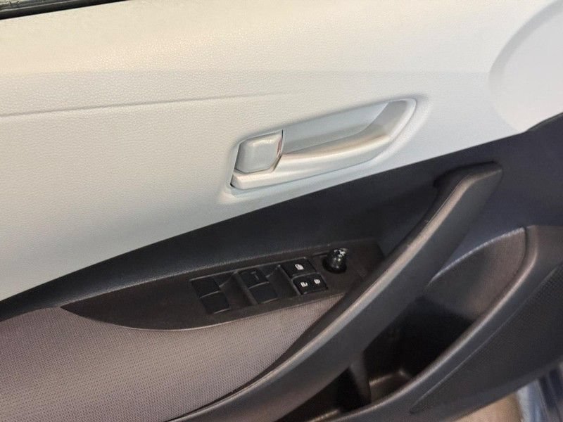 Used 2026 Toyota Corolla LE FWD image 17