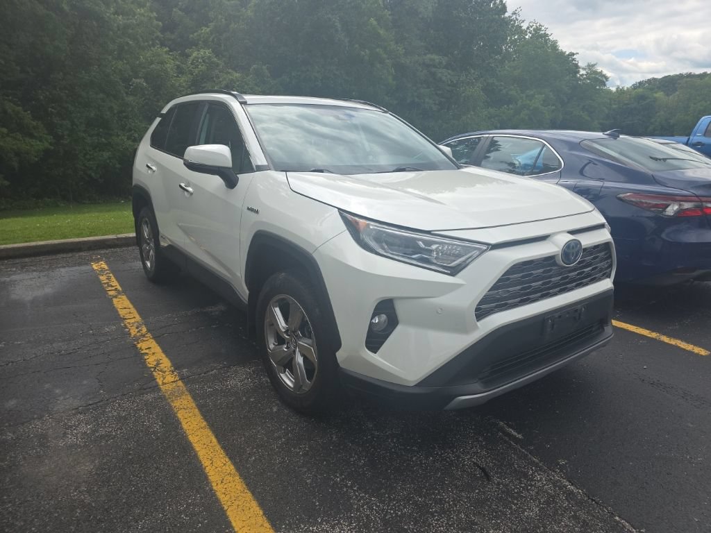 Used 2020 Toyota RAV4 Limited w/ Limited Grade Weather Package AWD/4WD image 3