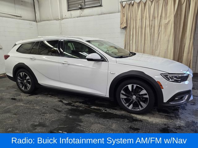 Used 2018 Buick Regal Preferred w/ Sights and Sounds Package image 6