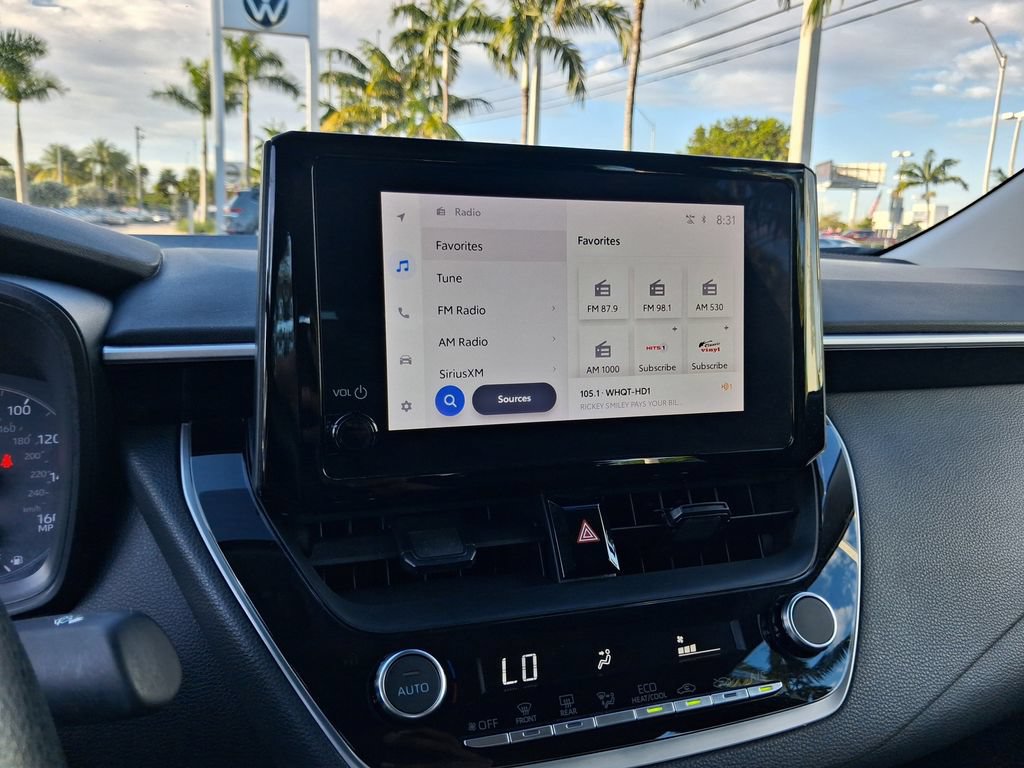 Used 2025 Toyota Corolla LE FWD image 20
