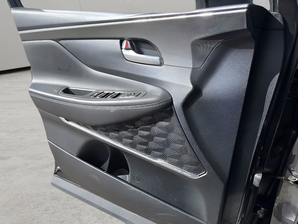 Used 2023 Hyundai Santa Fe SEL Premium image 17