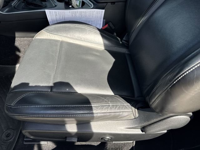 Used 2021 Dodge Challenger SXT w/ Plus Package image 12