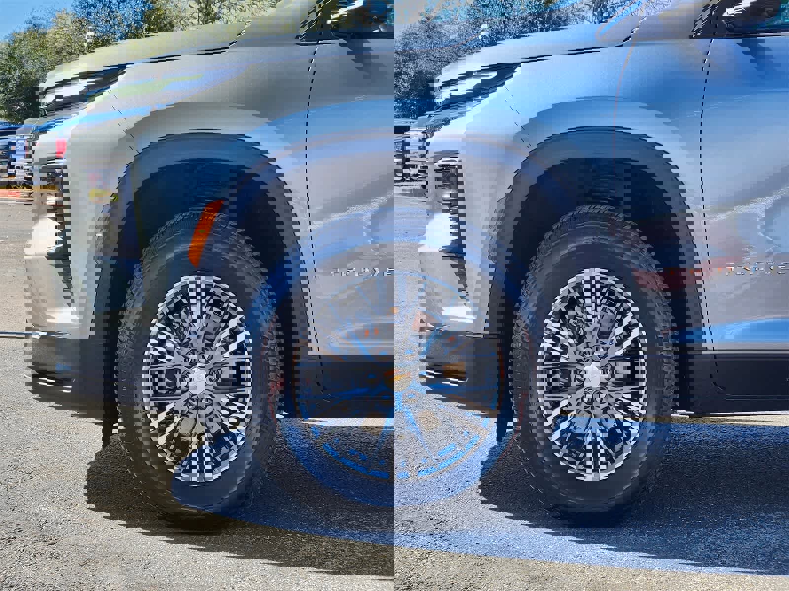 Used 2024 Chevrolet Traverse LS image 8