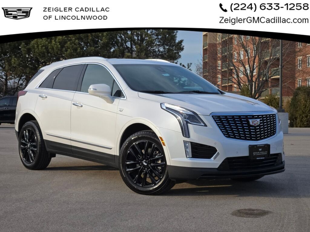 New 2025 Cadillac XT5 Luxury