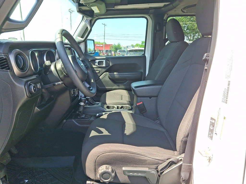 Used 2023 Jeep Wrangler Unlimited Sport AWD/4WD image 24