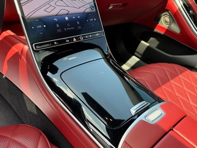 Used 2022 Mercedes-Benz S 580 4MATIC Sedan w/ AMG Line Package image 22