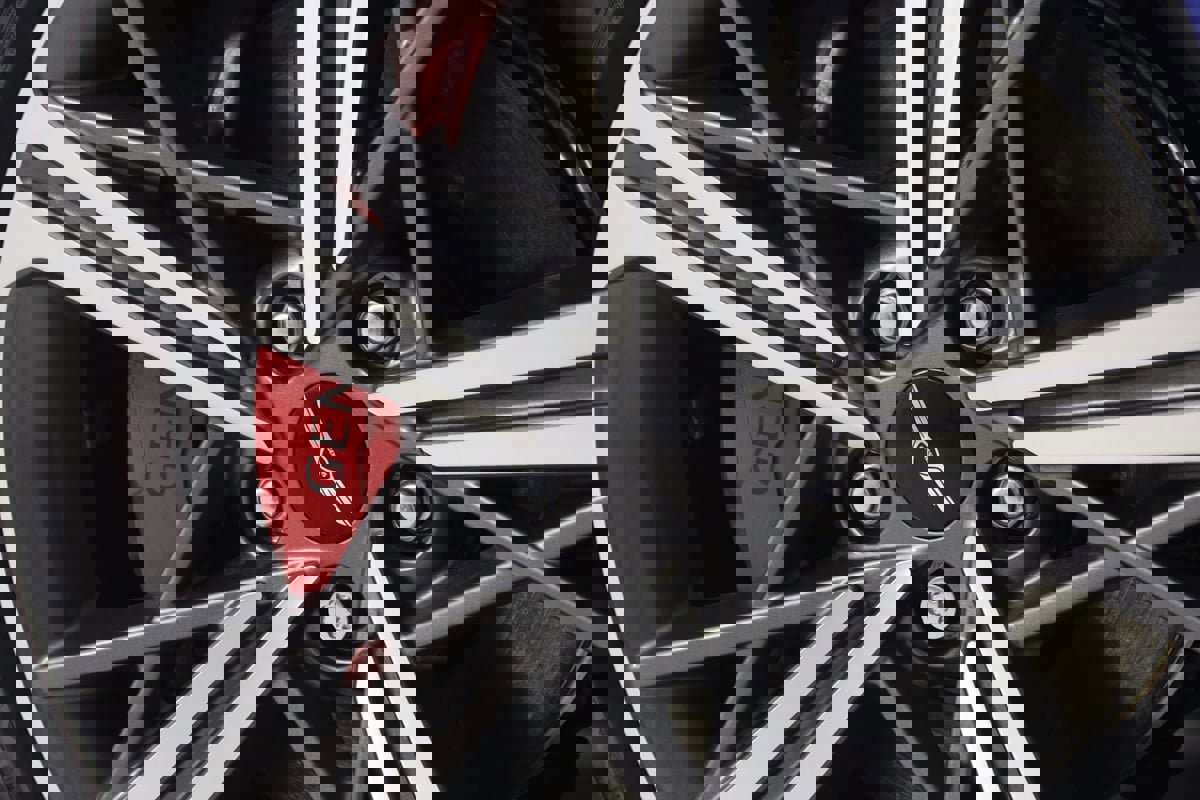 Used 2024 Genesis G70 3.3T Advanced image 18