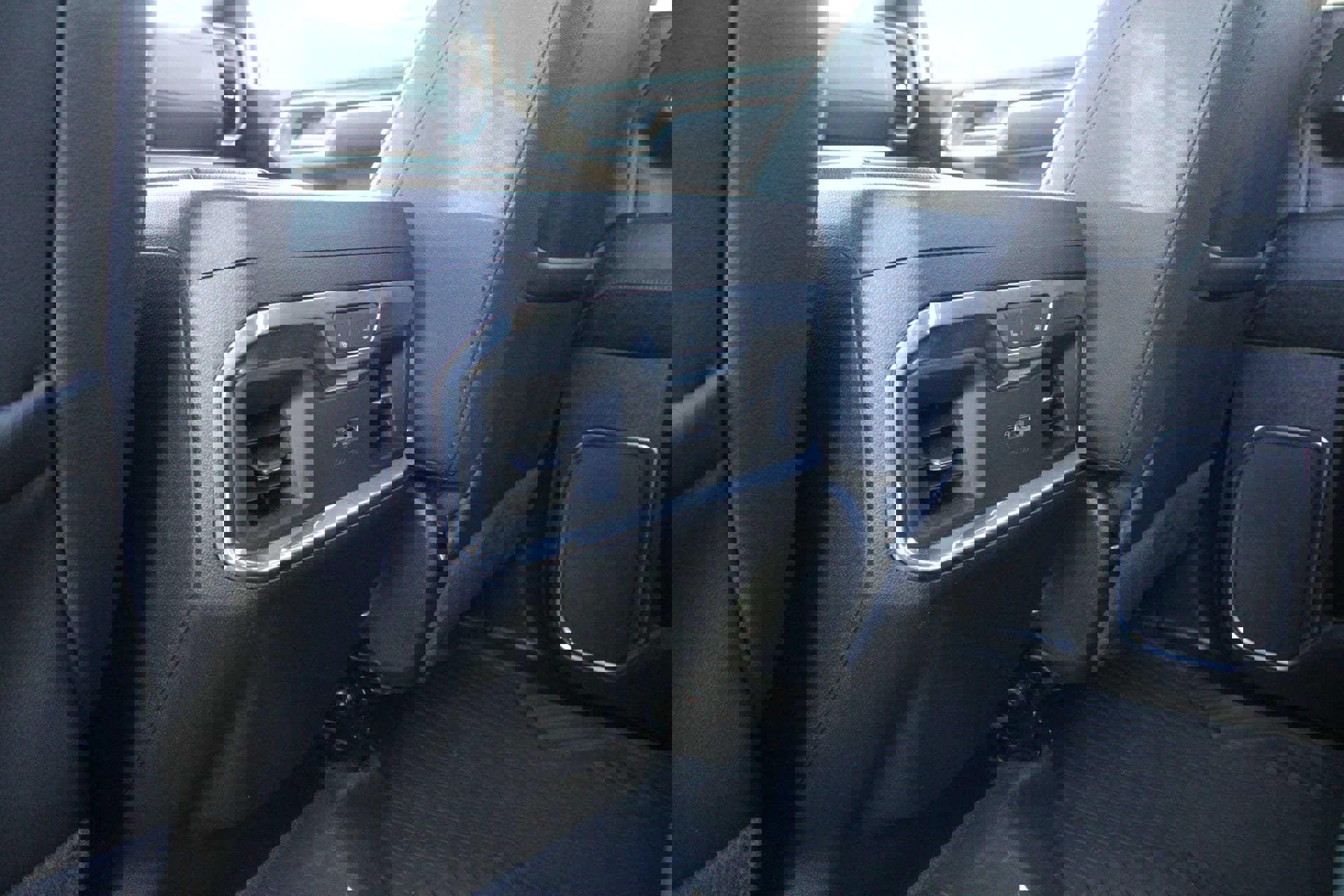 Used 2024 Chevrolet Silverado 1500 LTZ image 13