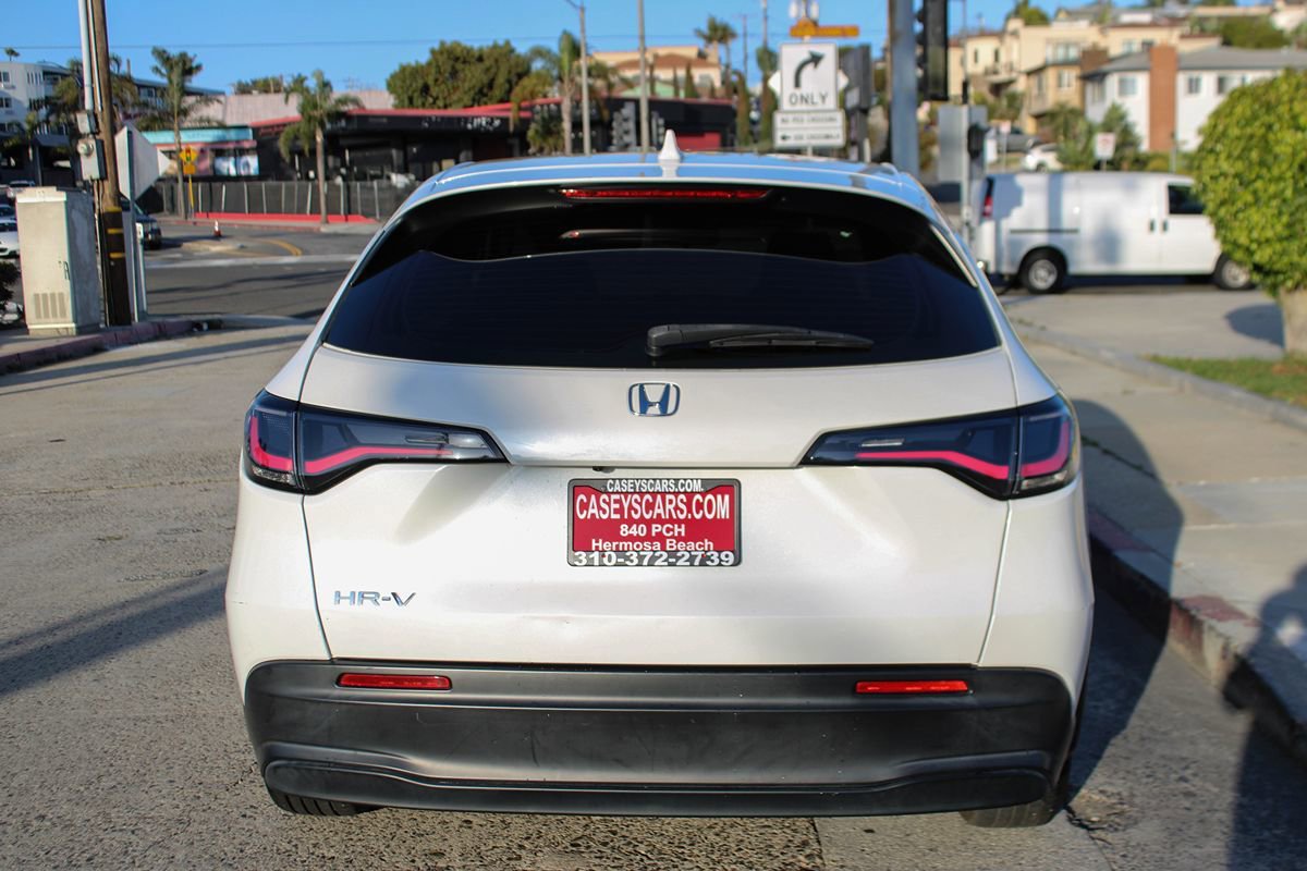 Used 2023 Honda HR-V LX image 4