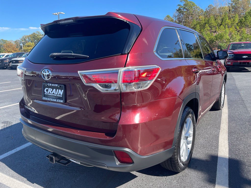 Used 2016 Toyota Highlander LE FWD image 7