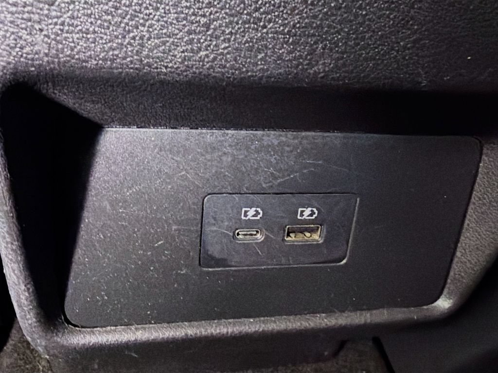Used 2023 Nissan Rogue SV AWD/4WD image 28