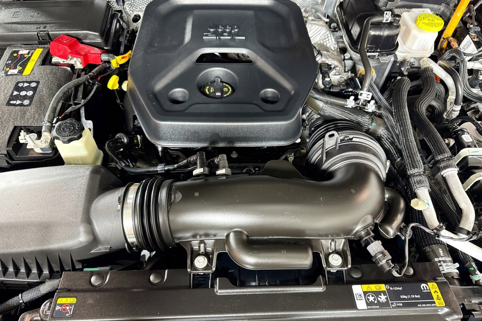 Used 2025 Jeep Wrangler Unlimited Rubicon 4xe image 28