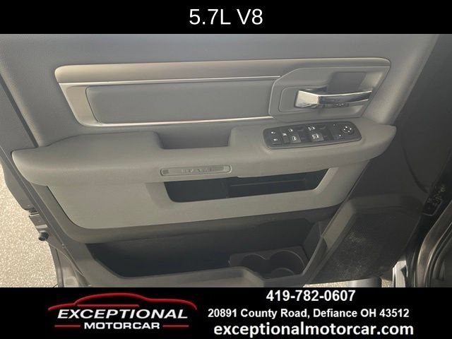 Used 2019 RAM 1500 Classic SLT AWD/4WD image 35