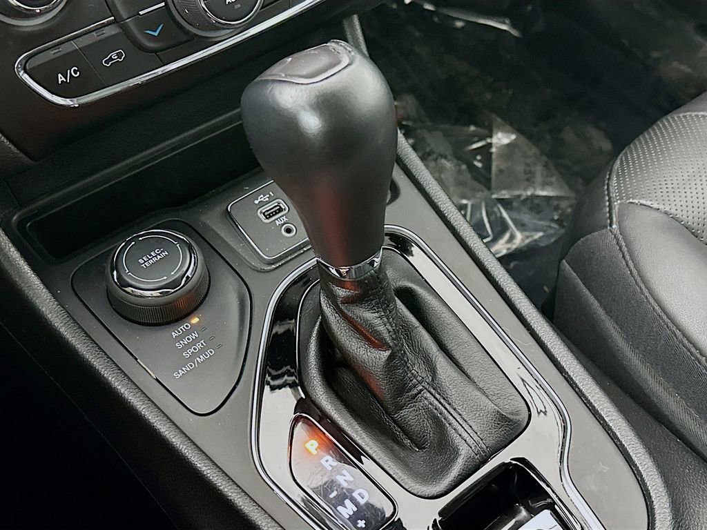 Certified 2021 Jeep Cherokee Limited image 25