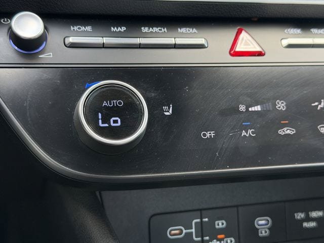 Used 2025 Hyundai Sonata SEL FWD image 23