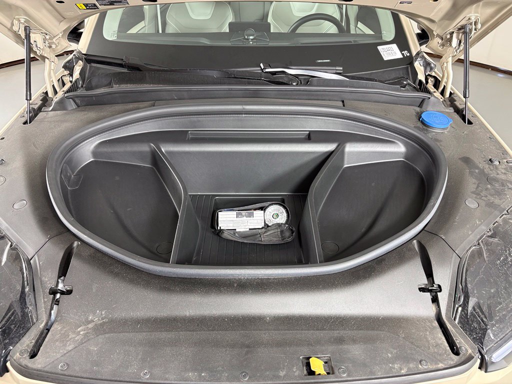 Used 2025 Volvo EX90 Ultra AWD/4WD image 45