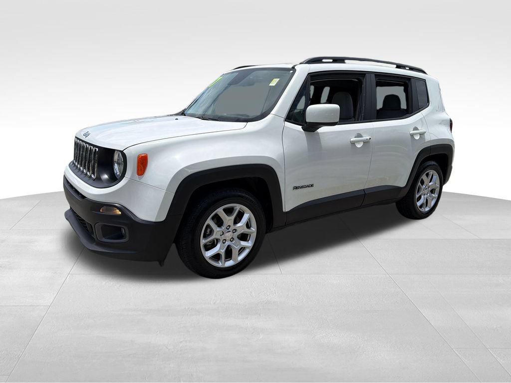 Used 2017 Jeep Renegade Latitude FWD video 3