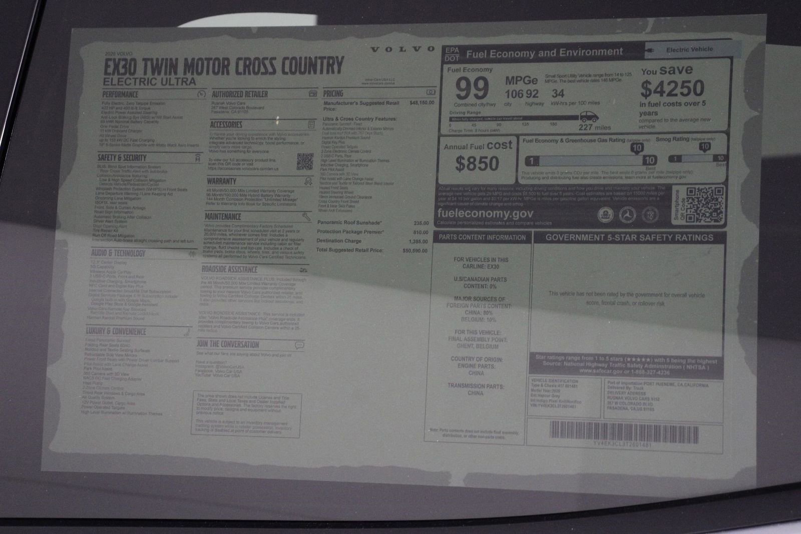 New 2026 Volvo EX30 Cross Country Ultra w/ Protection Package Premier image 17