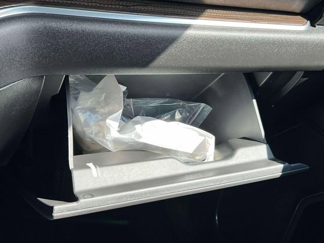 Used 2023 Chevrolet Silverado 1500 LT image 32