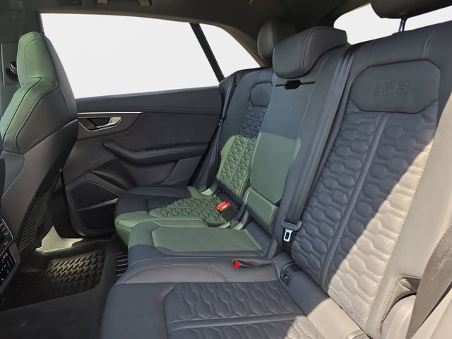 Used 2024 Audi RS Q8 w/ Black Optic Package image 17