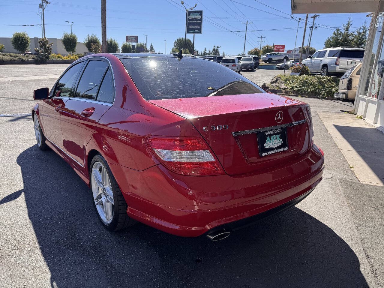 Used 2010 Mercedes-Benz C 300 Sedan image 3