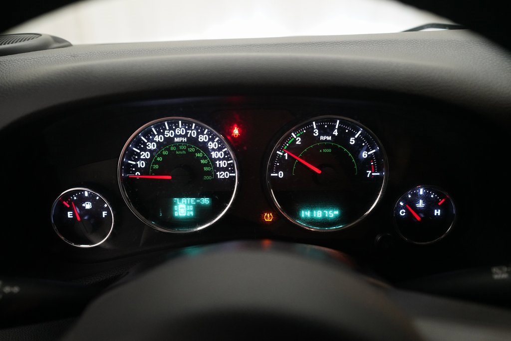 Used 2015 Jeep Wrangler Unlimited Sahara w/ Connectivity Group image 2