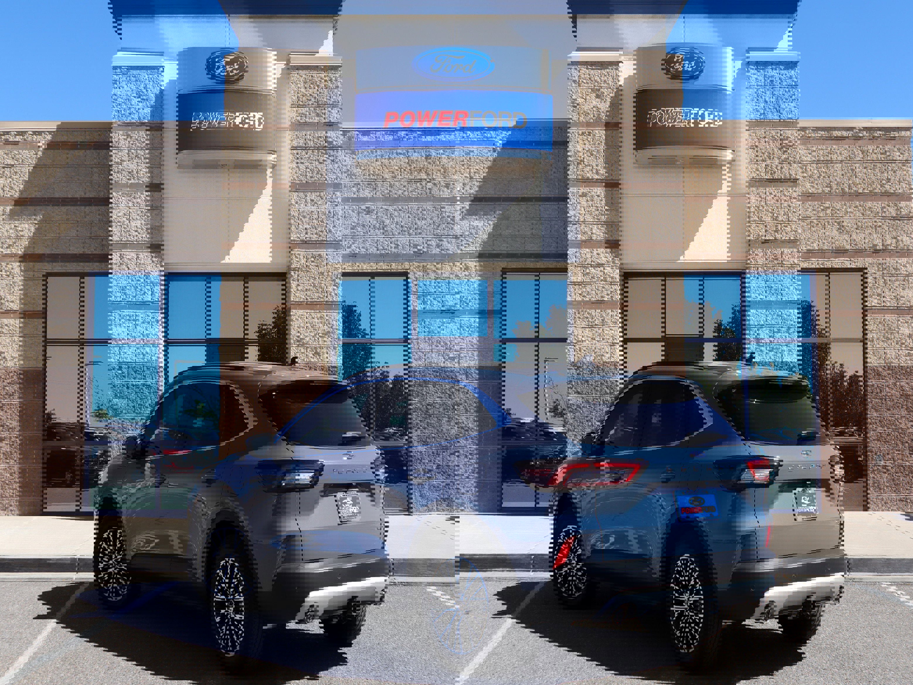 New 2025 Ford Escape SE w/ Class II Trailer Tow Package image 8