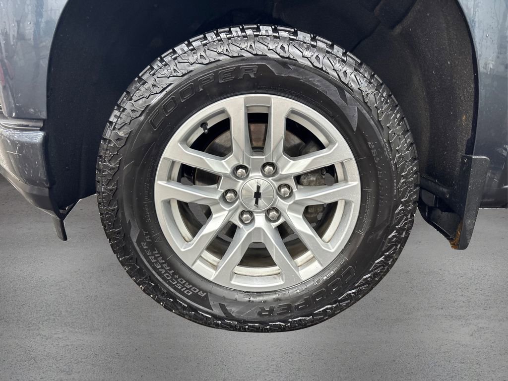 Used 2020 Chevrolet Silverado 1500 RST image 11