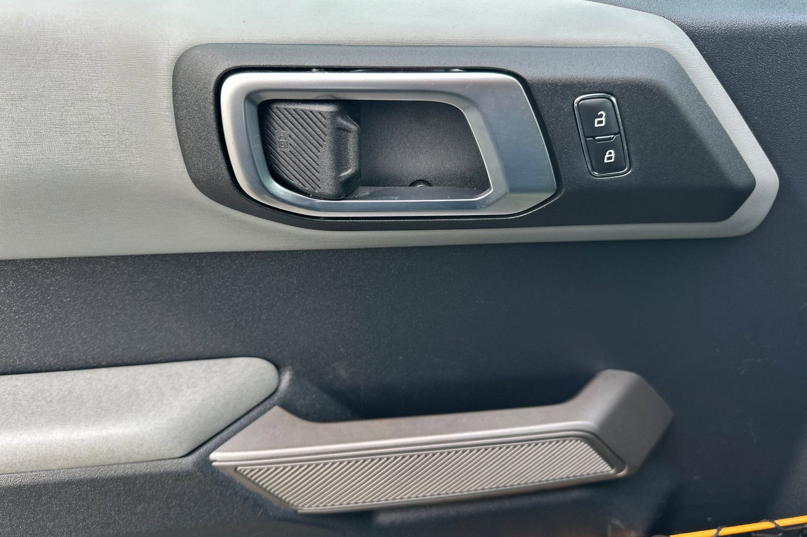 Used 2023 Ford Bronco Badlands image 12