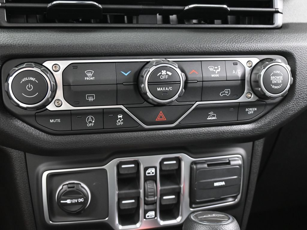 New 2026 Jeep Gladiator Sport AWD/4WD image 19
