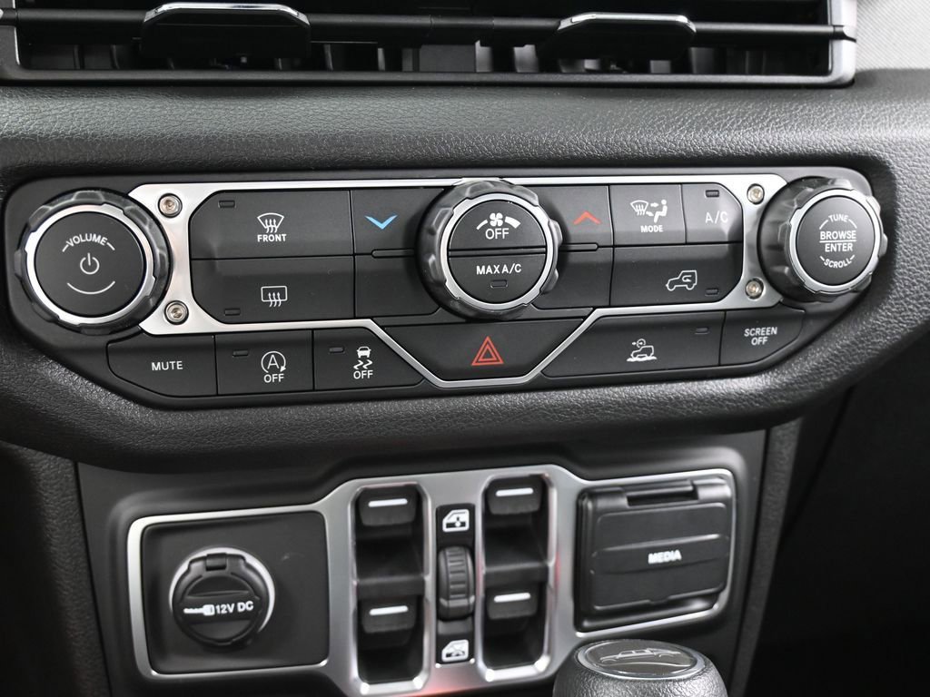 New 2026 Jeep Gladiator Sport AWD/4WD image 19