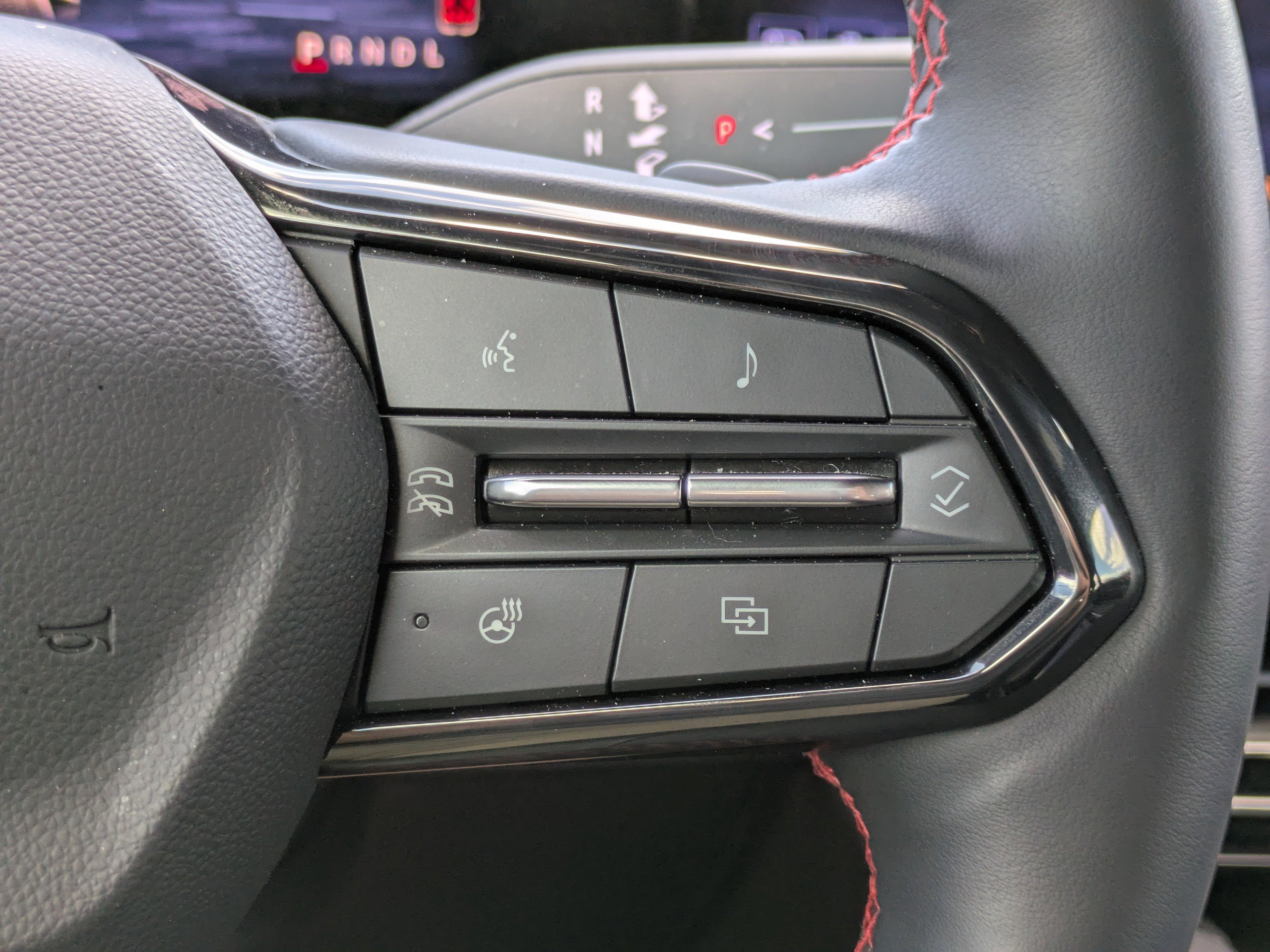 Used 2024 Chevrolet Traverse RS image 22