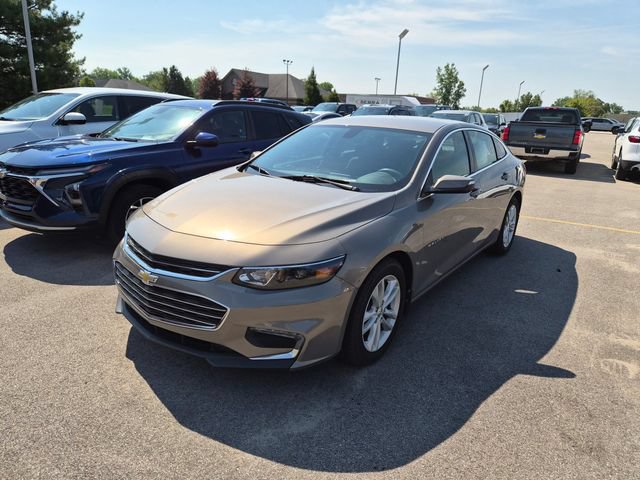 Used 2018 Chevrolet Malibu LT FWD video 1