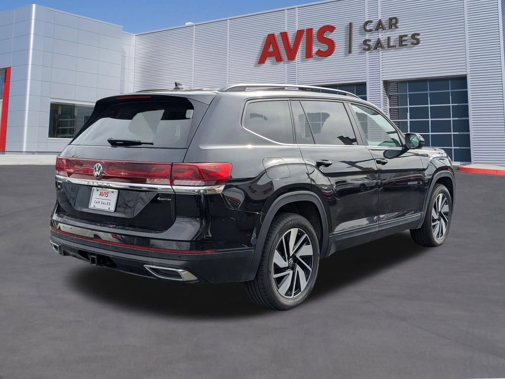 Used 2025 Volkswagen Atlas SE image 6